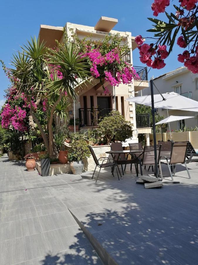Iliana Apartments Джорджополис Екстериор снимка